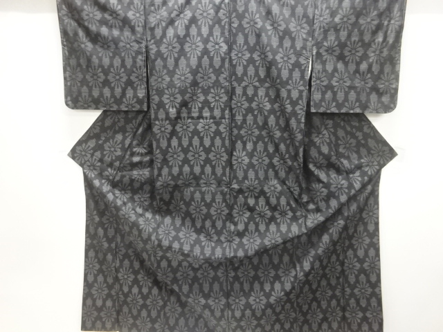 JAPANESE KIMONO / SILK / DORO OSHIMA TSUMUGI / WOVEN FLOWERS